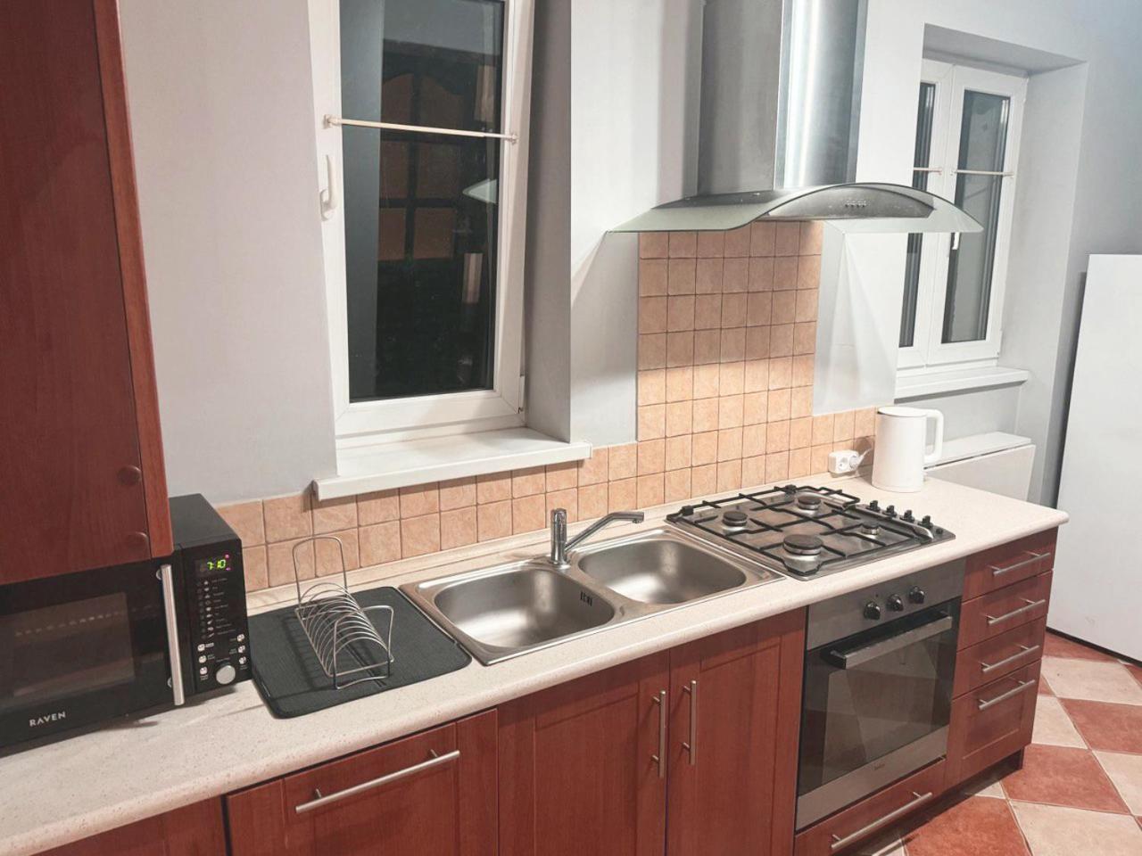 2-Room Apartment In The City Center Poznan Bagian luar foto